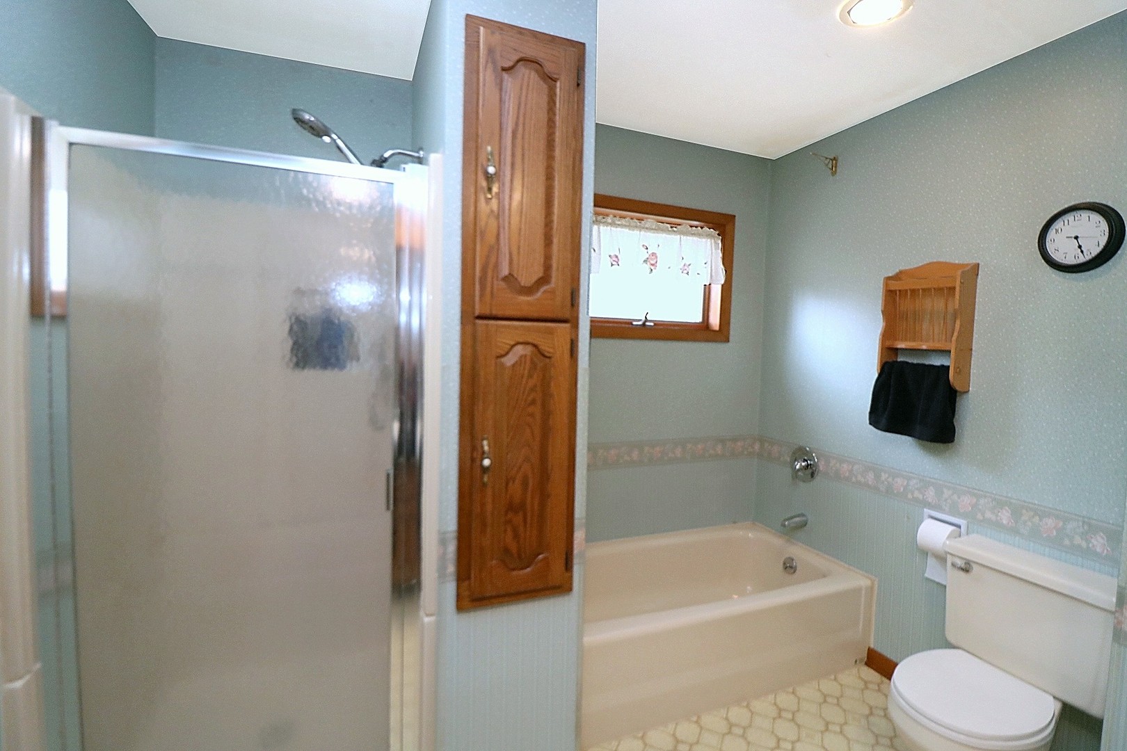 2104 Johnsburg Road Johnsburg, IL 60051 - Photo 15 of 27