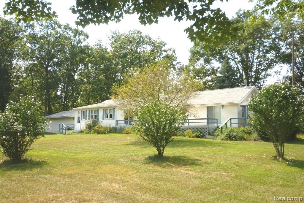 7030 Oak Grove Road Howell, MI 48855 - Photo 3 of 9 7030 Oak Grove- rear elevation1