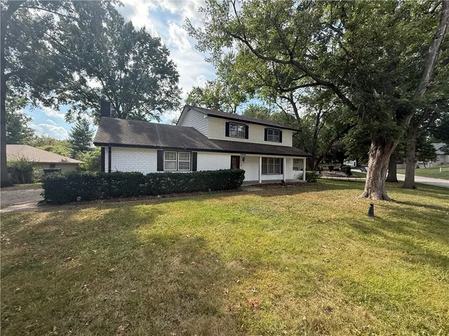 $215,000 | 4806 Stonecrest Terrace, St. Joseph, MO 64506