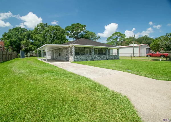 $275,000 | 164 Jupiter Street, Bayou Vista, LA 70380