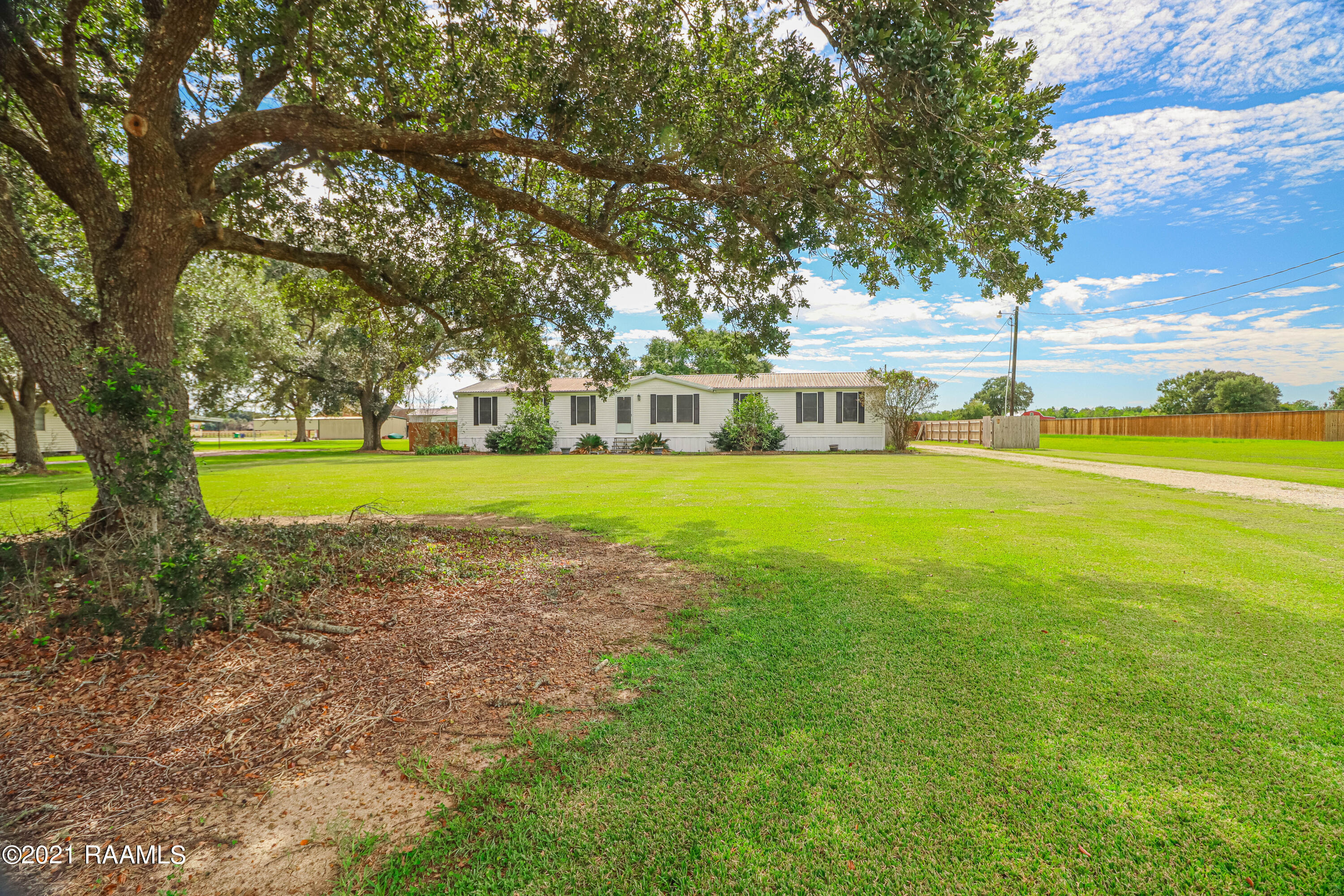 3484 Tanner Road Scott, LA 70583 - Photo 3 of 38 1 (4 of 43)
