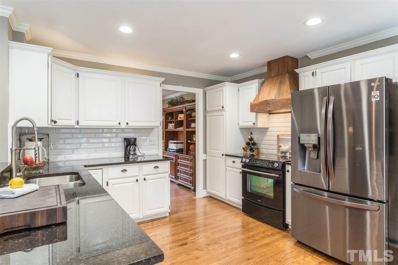 11900 Pembridge Lane Raleigh, NC 27613 - Photo 11 of 30