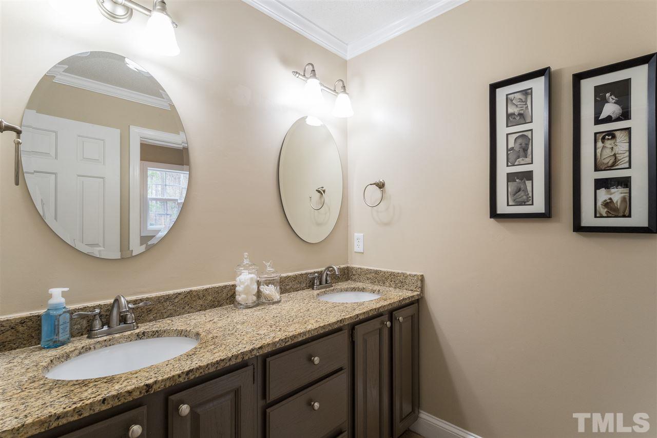 11900 Pembridge Lane Raleigh, NC 27613 - Photo 17 of 30