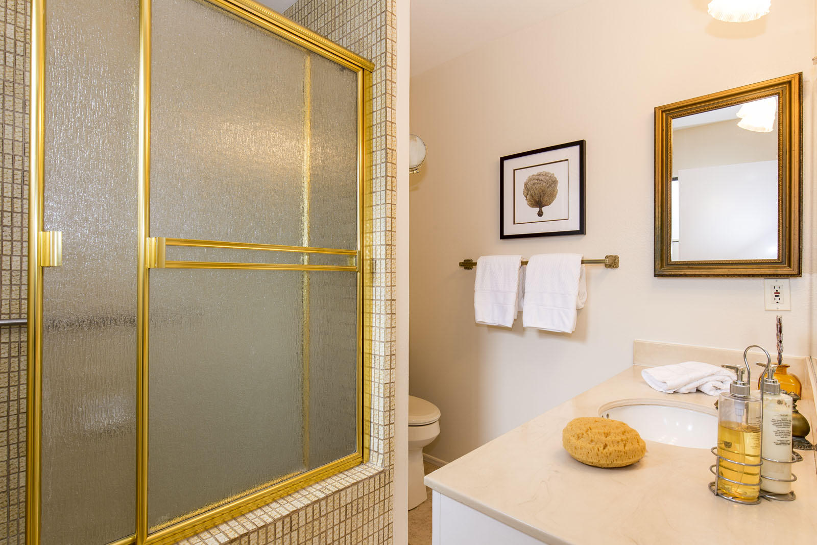 821 Weldon Road Santa Barbara, CA 93109 - Photo 11 of 14 821 Weldon_14