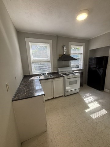 17 Fortesque Terrace, Unit 1 Lynn, MA 01902 - Photo 7 of 15