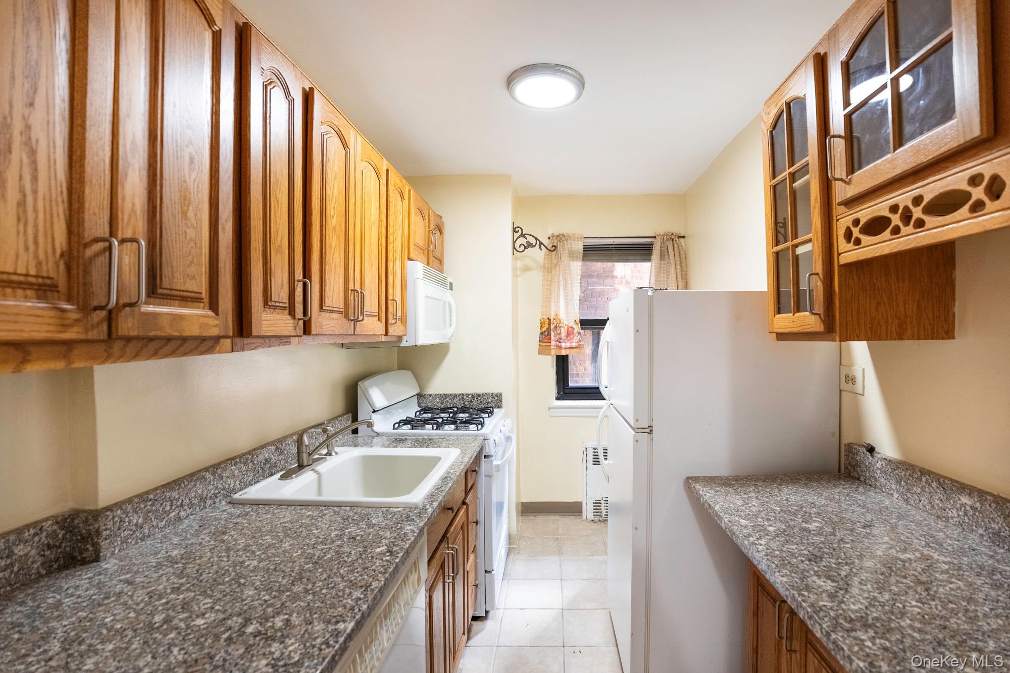 102-55 67th Road, Unit 2V Queens, NY 11375 - Photo 7 of 14
