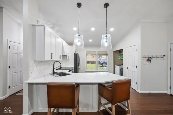 $765,000 | 7967 East Oak Drive, Rockville, IN 47872