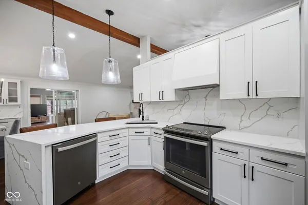 $765,000 | 7967 East Oak Drive, Rockville, IN 47872