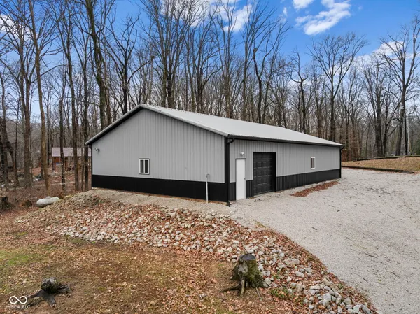 $765,000 | 7967 East Oak Drive, Rockville, IN 47872