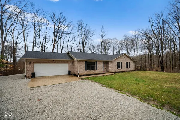 $765,000 | 7967 East Oak Drive, Rockville, IN 47872