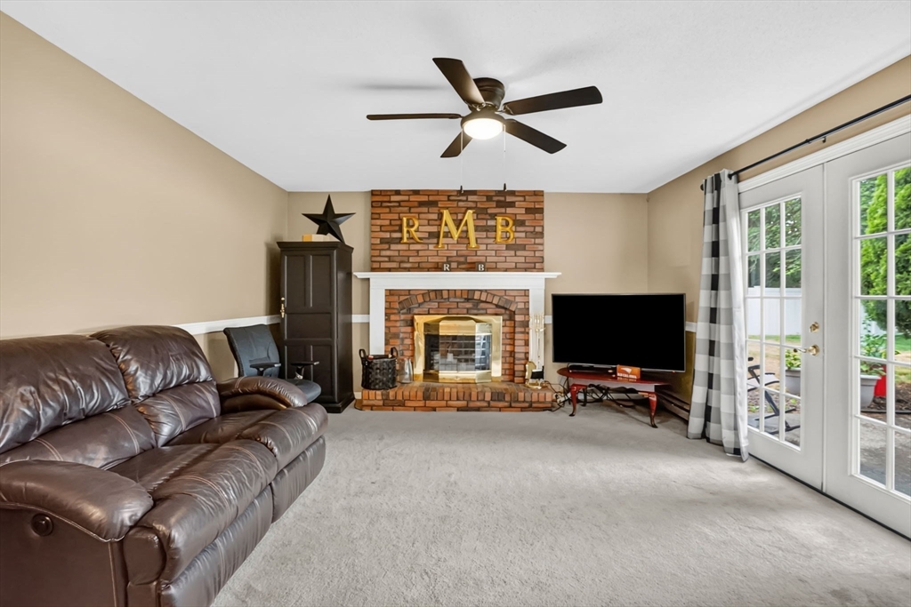 6 Tardy Road Chicopee, MA 01020 - Photo 34 of 40