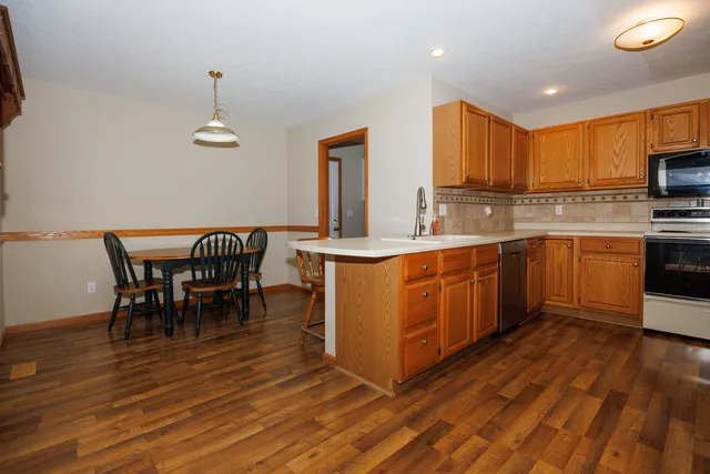 $289,900 | 1414 B Tamarack Country Club Trail, Normal, IL 61761