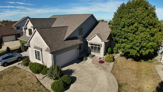 $289,900 | 1414 B Tamarack Country Club Trail, Normal, IL 61761