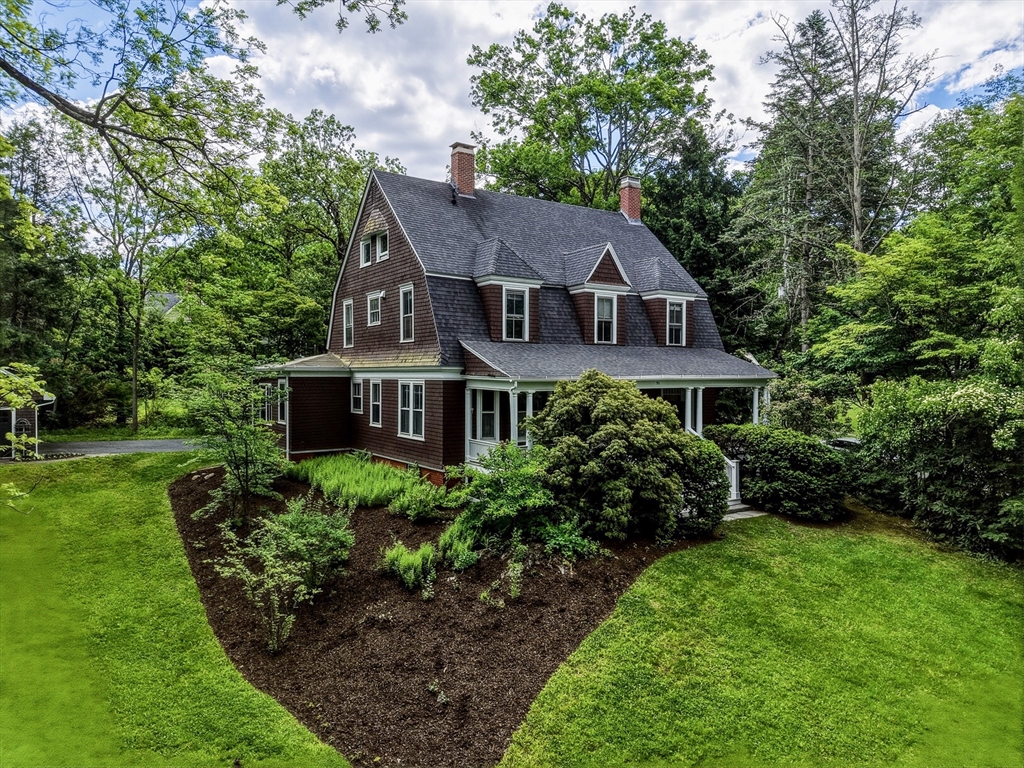 91 Sunset Avenue Amherst, MA 01002 - Photo 3 of 42