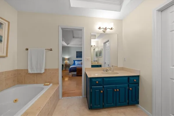 $499,000 | 5811 West 124th Street, Overland Park, KS 66209