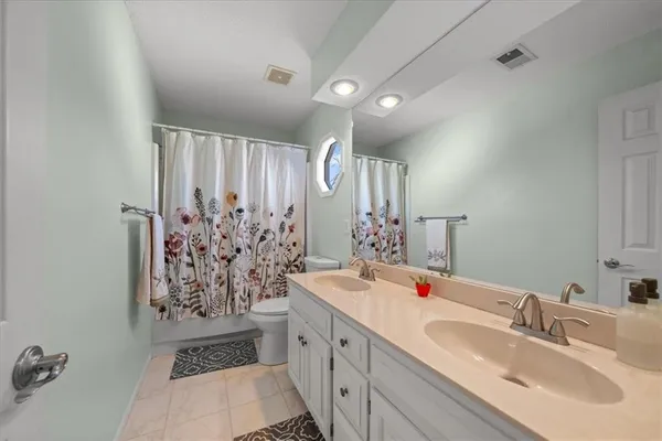 $499,000 | 5811 West 124th Street, Overland Park, KS 66209