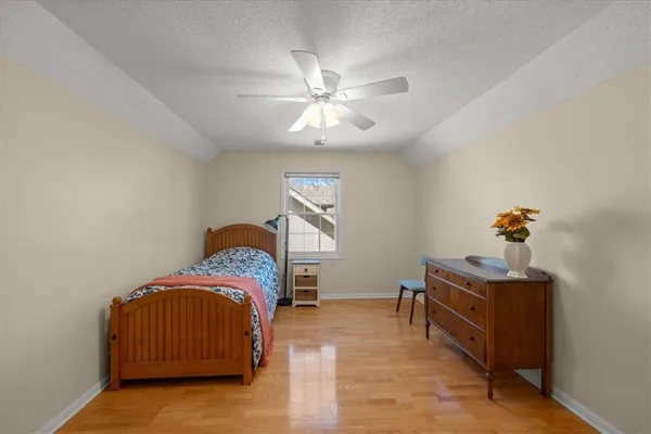 $499,000 | 5811 West 124th Street, Overland Park, KS 66209