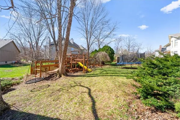 $499,000 | 5811 West 124th Street, Overland Park, KS 66209