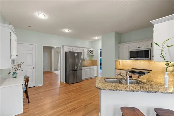$499,000 | 5811 West 124th Street, Overland Park, KS 66209