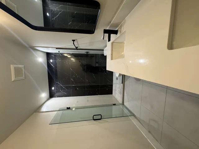 $2,570 | 451 East Pershing Road, Unit 301, Chicago, IL 60653