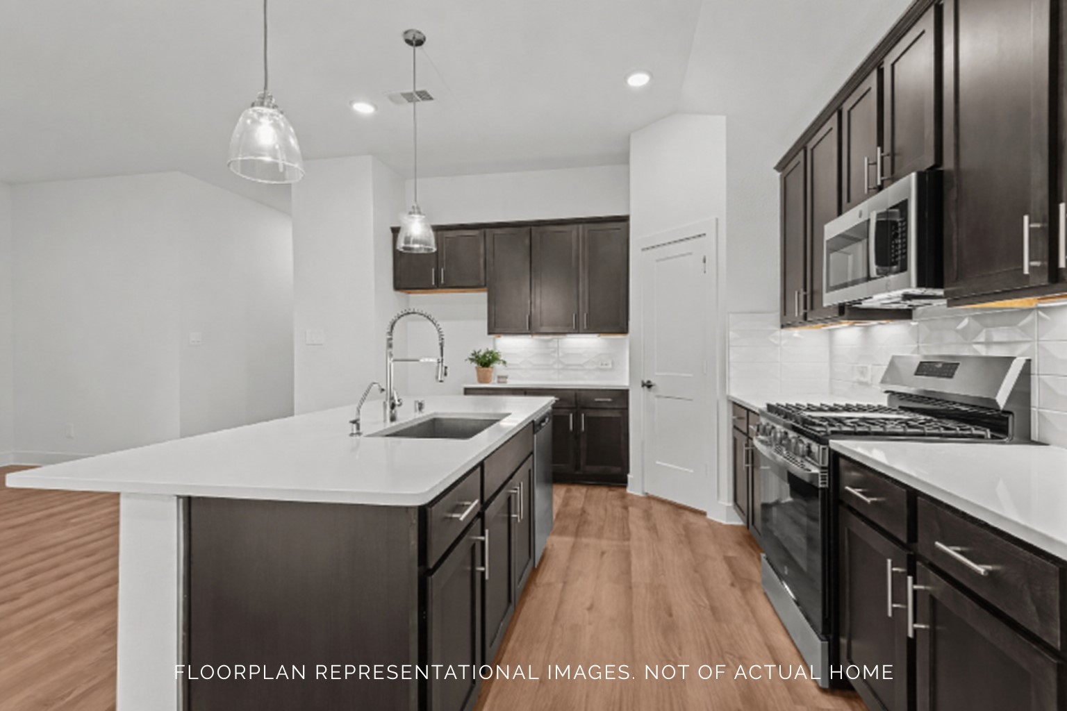 2203 Lone Bronco Boulevard Rosenberg, TX 77471 - Photo 5 of 14