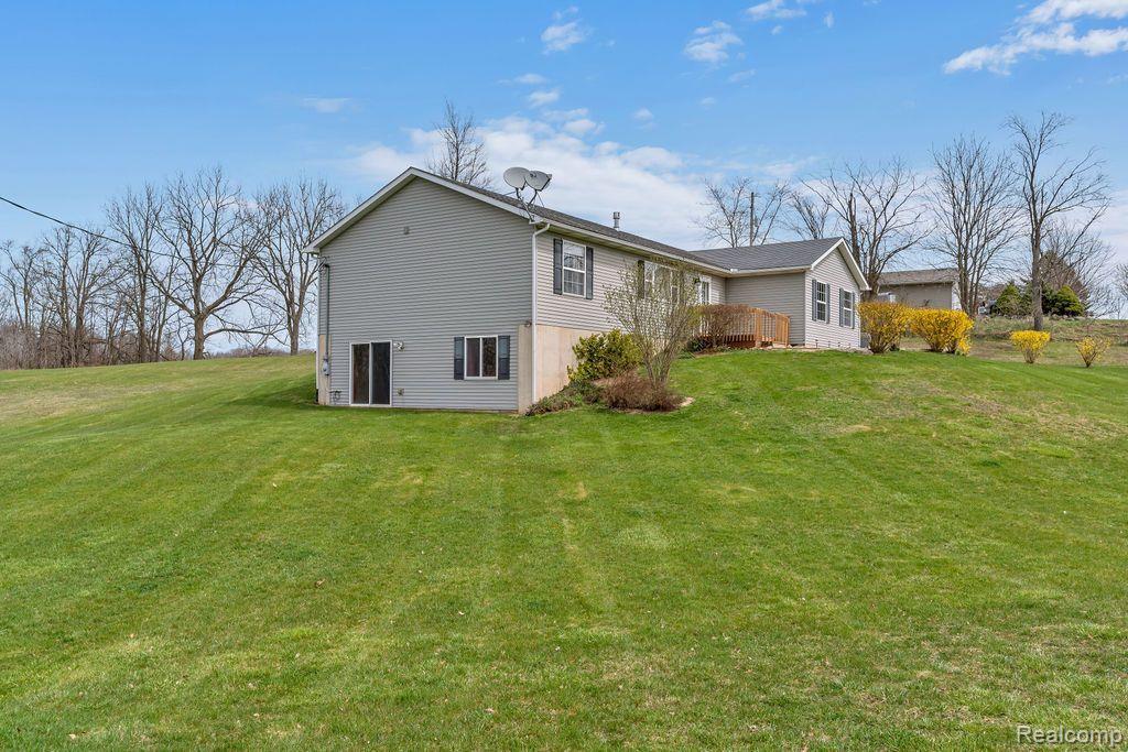 5814 West Hayner Road Fowlerville, MI 48836 - Photo 4 of 32 Gallery Image 4