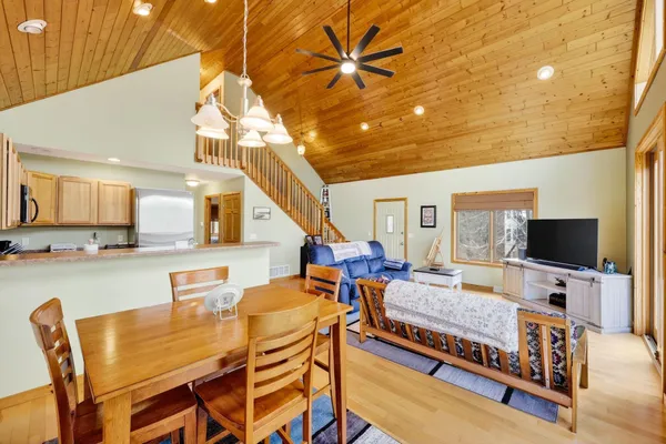 $425,000 | W8510 Lake Point Court, Oxford, WI 53952