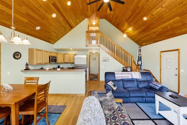 $425,000 | W8510 Lake Point Court, Oxford, WI 53952