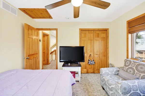 $425,000 | W8510 Lake Point Court, Oxford, WI 53952