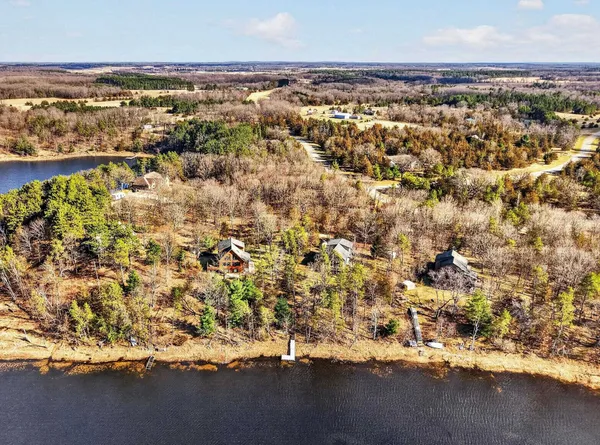 $425,000 | W8510 Lake Point Court, Oxford, WI 53952