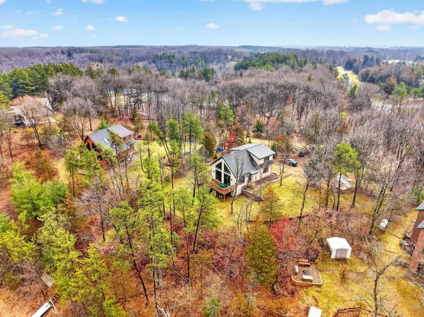 $425,000 | W8510 Lake Point Court, Oxford, WI 53952