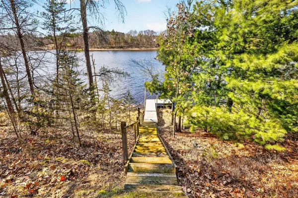 $425,000 | W8510 Lake Point Court, Oxford, WI 53952