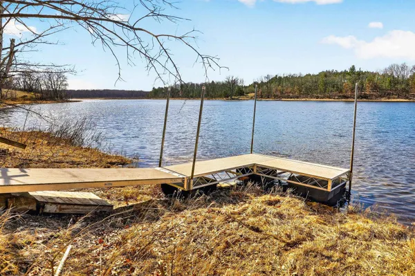 $425,000 | W8510 Lake Point Court, Oxford, WI 53952