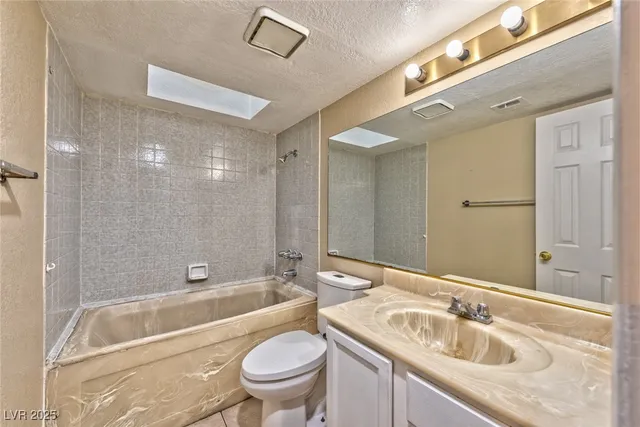 $1,050 | 2117 Sun Avenue, Unit C, North Las Vegas, NV 89030