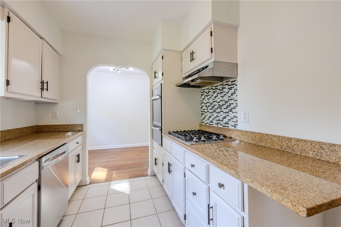 9007 Edgehill Road Mentor, OH 44060 - Photo 24 of 49 Gallery Image 24