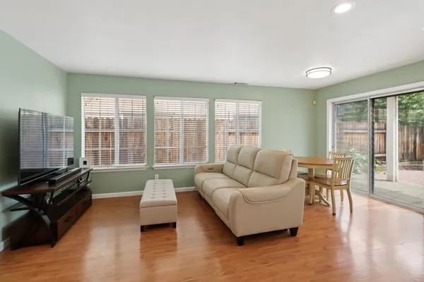 $495,000 | 6008 Amir Lane, Carmichael, CA 95608