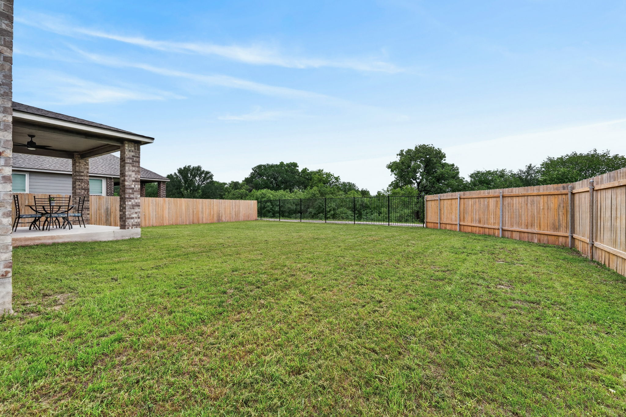 326 Linden Street Bastrop, TX 78602 - Photo 13 of 39