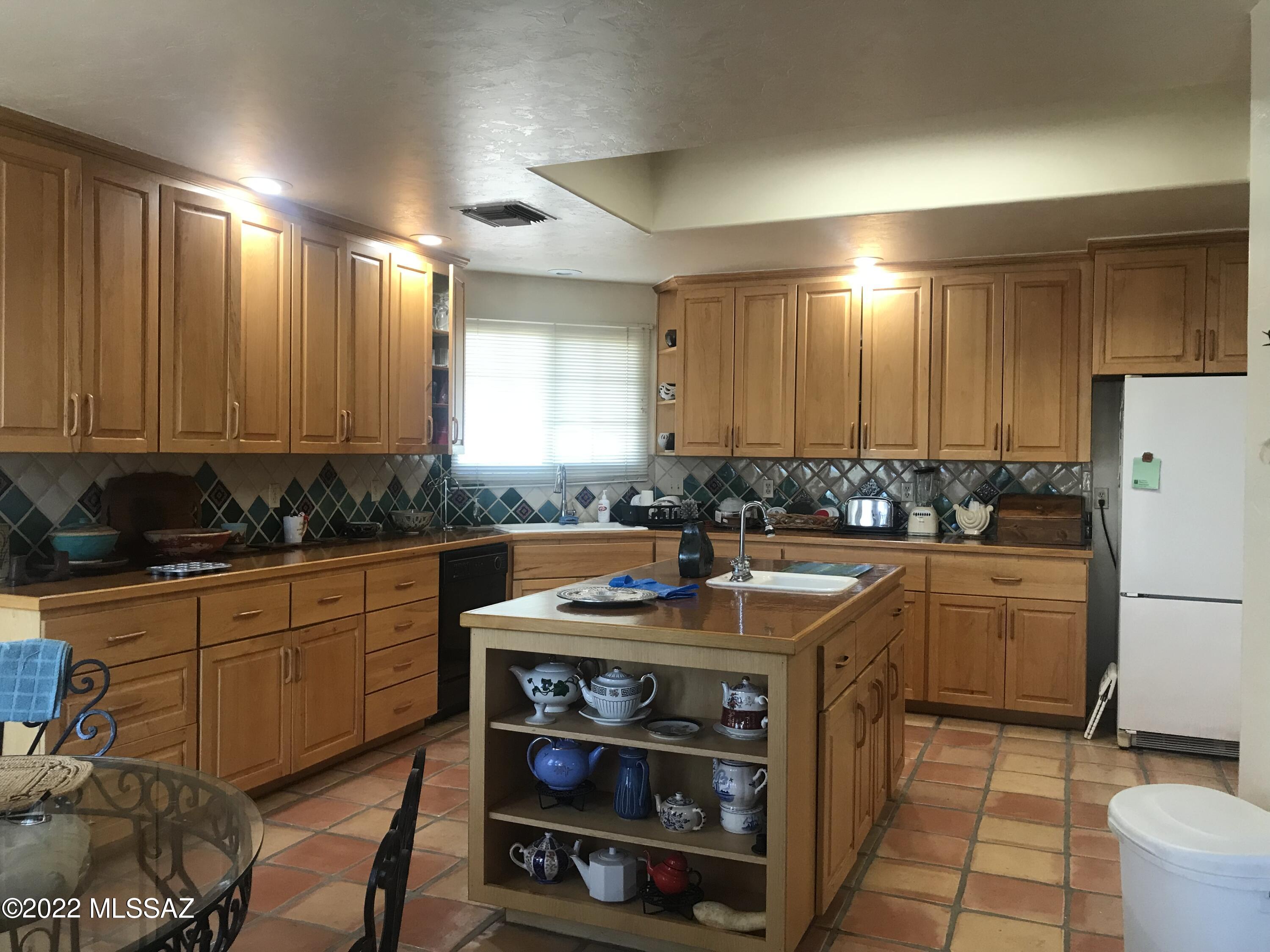 7320 North Cortaro Road Tucson, AZ 85743 - Photo 15 of 48 Gallery Image 15