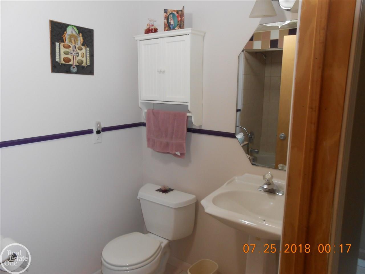 2648 Grace Road Fort Gratiot, MI 48059 - Photo 23 of 28 31354852-22.JPG