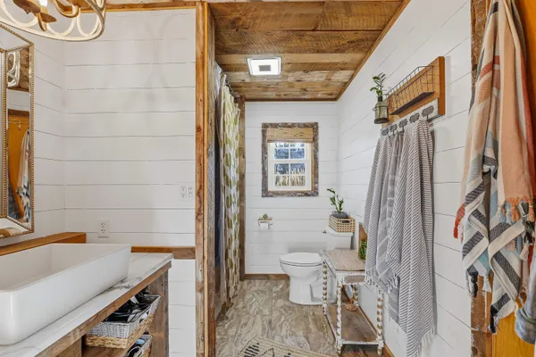 $645,000 | W10534 County Road Trace, Waupun, WI 53963