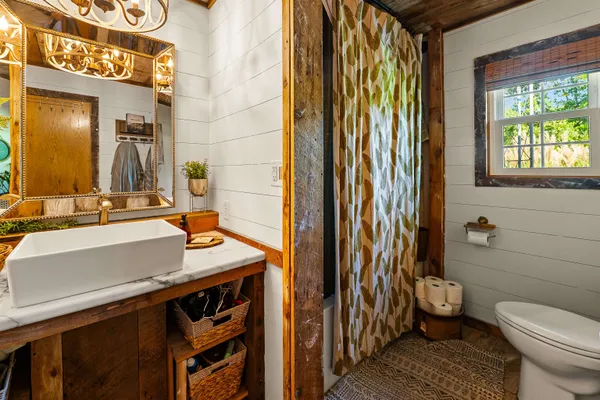 $647,900 | W10534 County Road Trace, Waupun, WI 53963