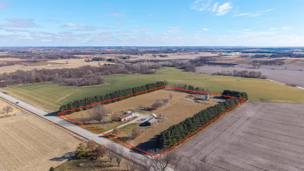 $645,000 | W10534 County Road Trace, Waupun, WI 53963