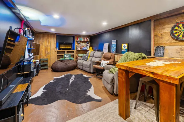 $645,000 | W10534 County Road Trace, Waupun, WI 53963