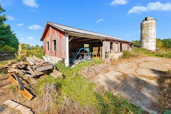 $647,900 | W10534 County Road Trace, Waupun, WI 53963