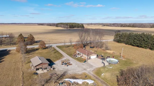 $645,000 | W10534 County Road Trace, Waupun, WI 53963