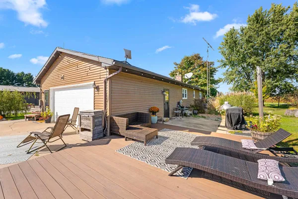 $647,900 | W10534 County Road Trace, Waupun, WI 53963