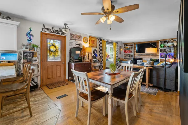 $647,900 | W10534 County Road Trace, Waupun, WI 53963