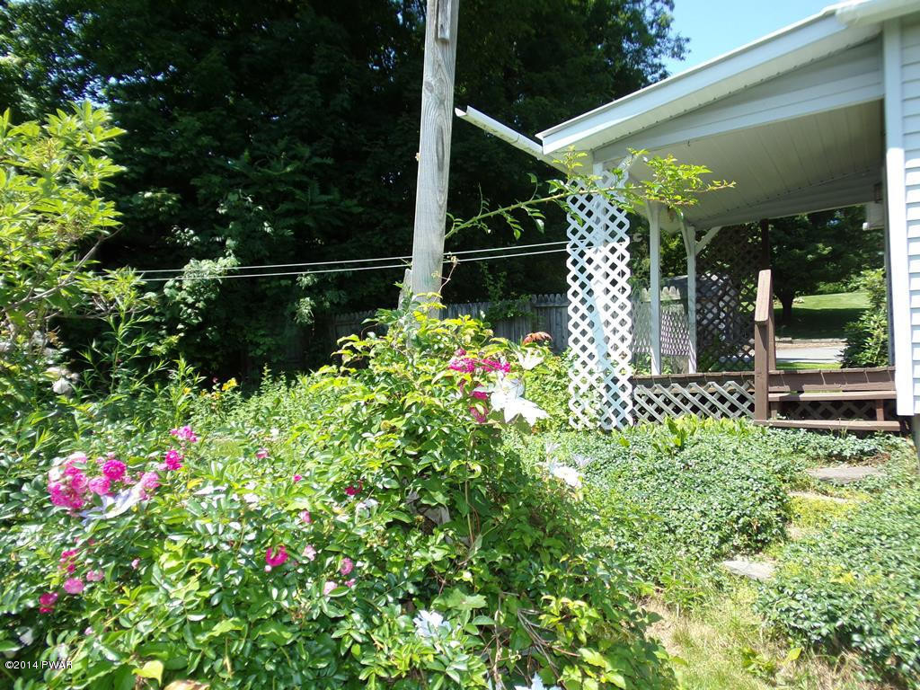 618 Sterling Road Sterling, PA 18463 - Photo 6 of 23