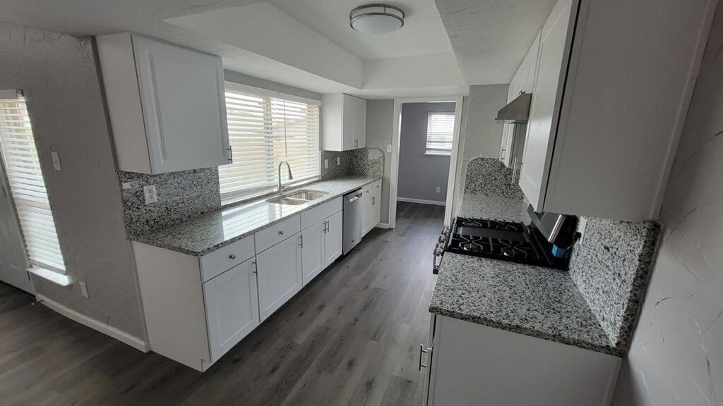 5144 Reed Drive The Colony, TX 75056 - Photo 3 of 21