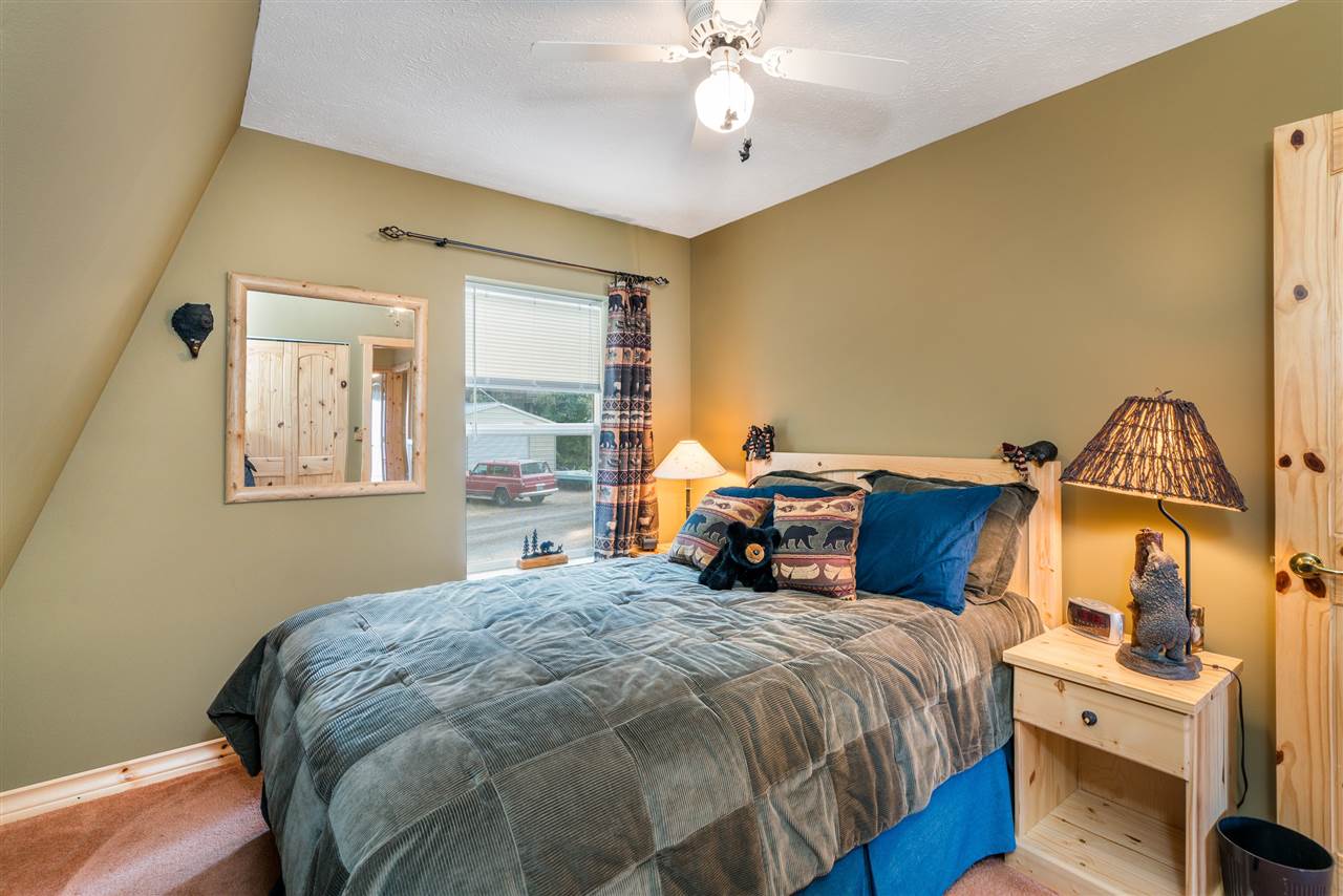 4089 Tamarack Beach Road Loon Lake, WA 99148 - Photo 11 of 20 Gallery Image 11